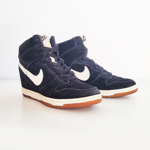 Nike Dunk Sky-Hi Wedge Heel Black/White Women's Sneakers 528899-002 - Size 7.5 - Picture 2 of 9